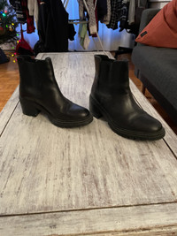 Chaussures femme hiver noires en cuir Geox - Damiana
