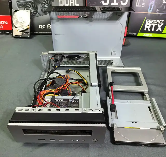 Boîtier Mini-ITX Antec ISK 310-150 + PSU 150 watts + CD / DVD-RW in System Components in Lévis - Image 4