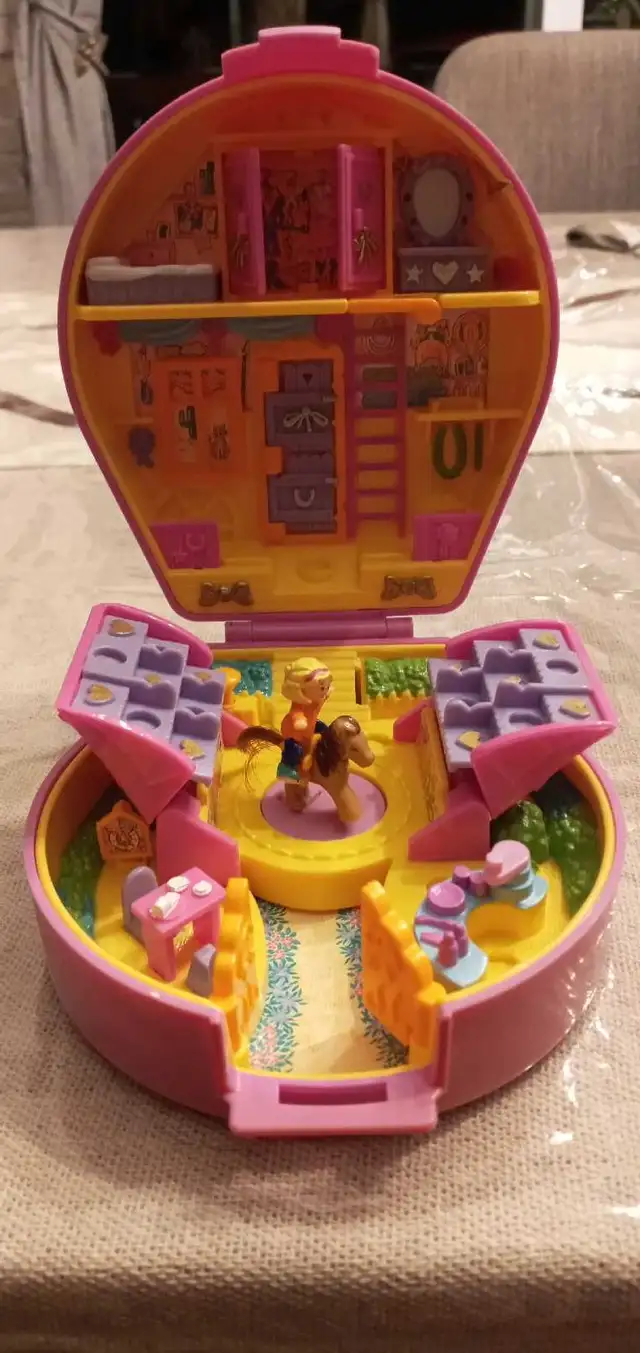 Polly Pocket Bluebird