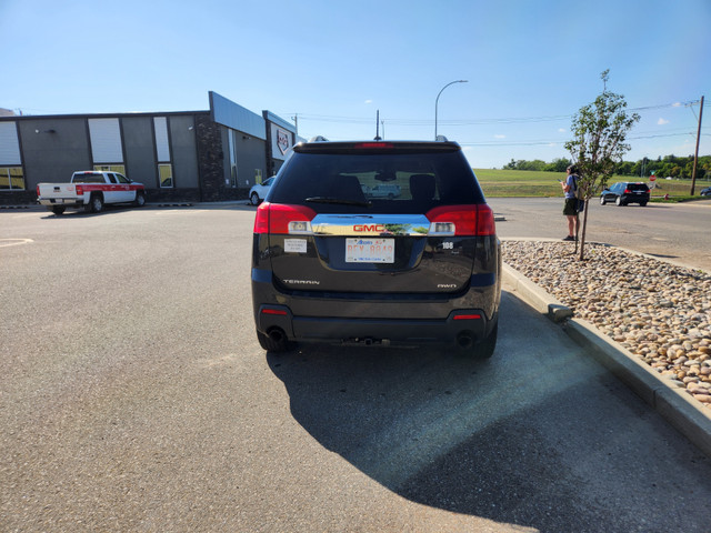 2015 GMC Terrain SLT - For Sale By Tender in Cars & Trucks in Medicine Hat - Image 2