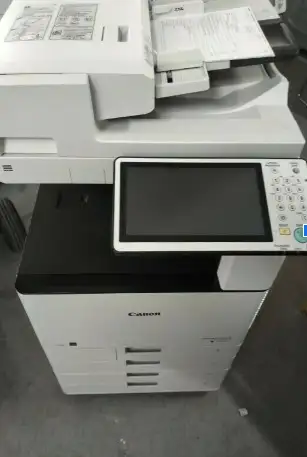 Canon IR C3525i – Imprimante Multifonction – Parfaite pour le Bureau Imprimante Canon C3525i en exce...