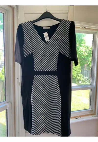 NEW Women Dress Suit (Black and White), View more