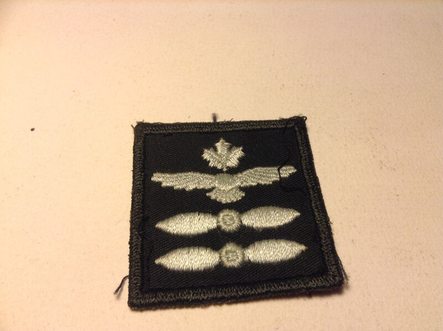 Old Army Canada Badges in Arts & Collectibles in Vancouver - Image 3