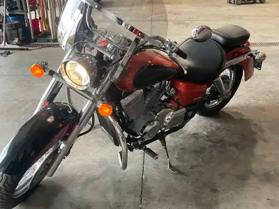 Extremely CLEAN little 750 Shadow Aero. I am downsizing to a scooter so the 750 is no longer needed....