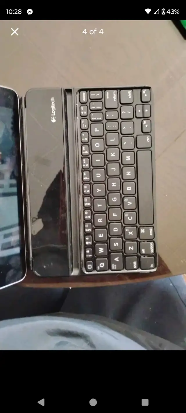 Apple iPad mini 4 128 GB   + logitech ultrathin keyboard in iPads & Tablets in Peterborough - Image 5