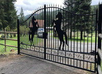 Affordable 14FT Driverway Iron Gate (Artwork”Horse”) brand new