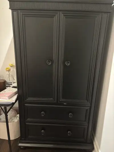 Armoir/wardrode, View more