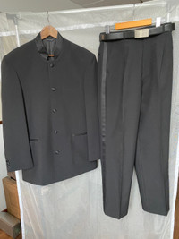 Men’s Stand Collar Blazer and Pants. Size: R42/W32