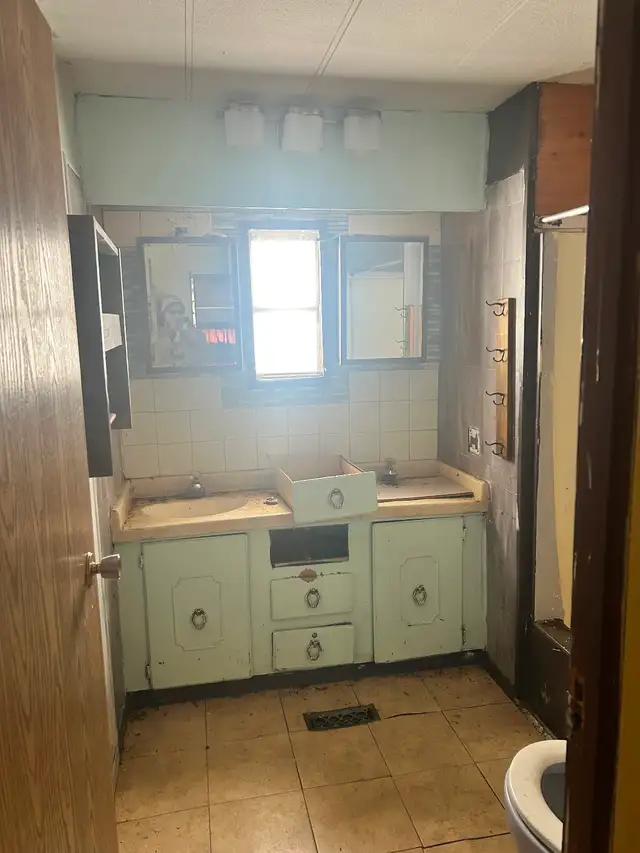 Mobile home in Houses for Sale in Regina - Image 9