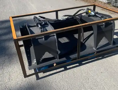 Wolverine 72" Skidsteer Grapple Bucket Attachment, View more