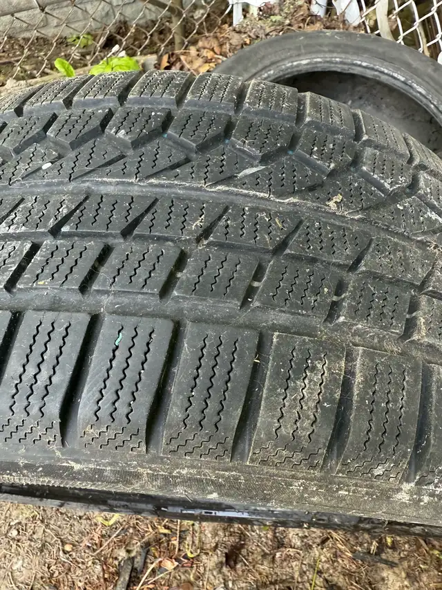 Winter Tire without rim in Tires & Rims in Oshawa / Durham Region - Image 3
