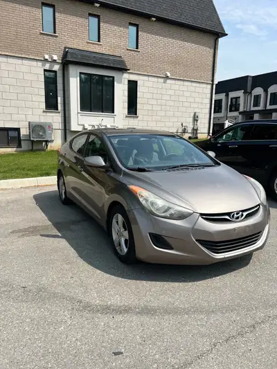 2012 Elantra GL - 254,207km - Meticulously maintained. Clean Carfax, no accident. Engine and transmi...