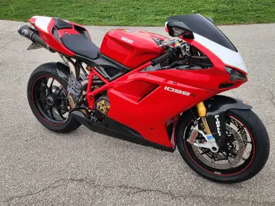 DUCATI 1098 S - $14,350.00 21000km Fully serviced including tires Recent voltage regulator and batte...