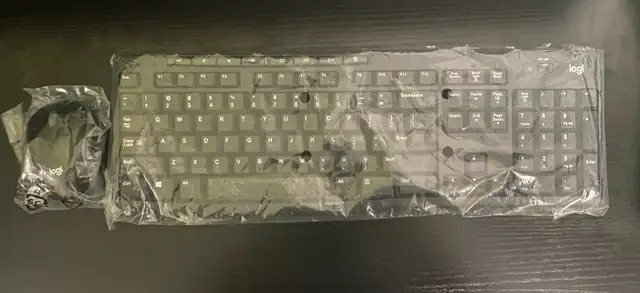 Logitech MK270 Wireless Keyboard and Mouse in Mice, Keyboards & Webcams in Markham / York Region - Image 3