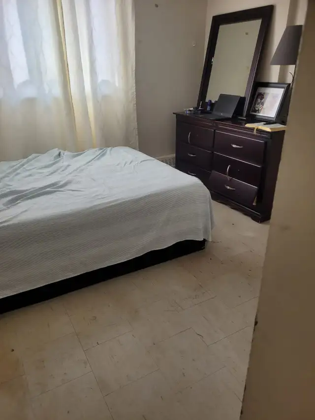 A private room for rent in a two bedroom apartment in Room Rentals & Roommates in City of Toronto - Image 4