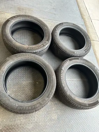 Michelin Primacy All Season Tires (Set of 4) Excellent Tread, basically brand new. Just tires only a...
