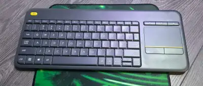 logitech k400+ and razer mouse pad, View more
