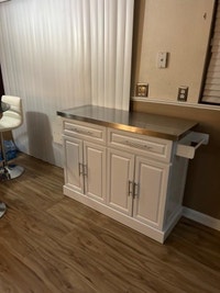 Rolling Kitchen Island with Storage and Stainless Steel Top Markham / York Region Toronto (GTA) Preview