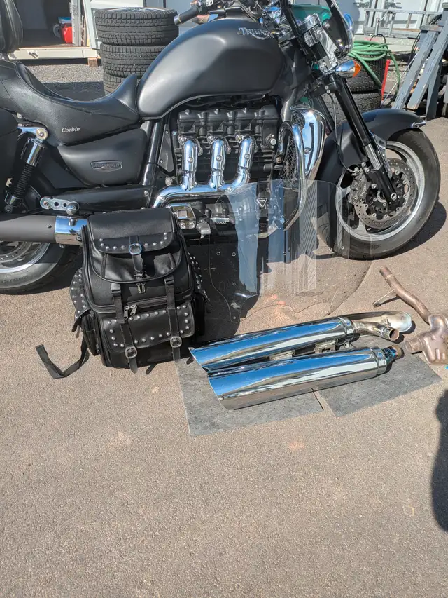 2011 Triumph Rocket 3 Roadster in Street, Cruisers & Choppers in Charlottetown - Image 11