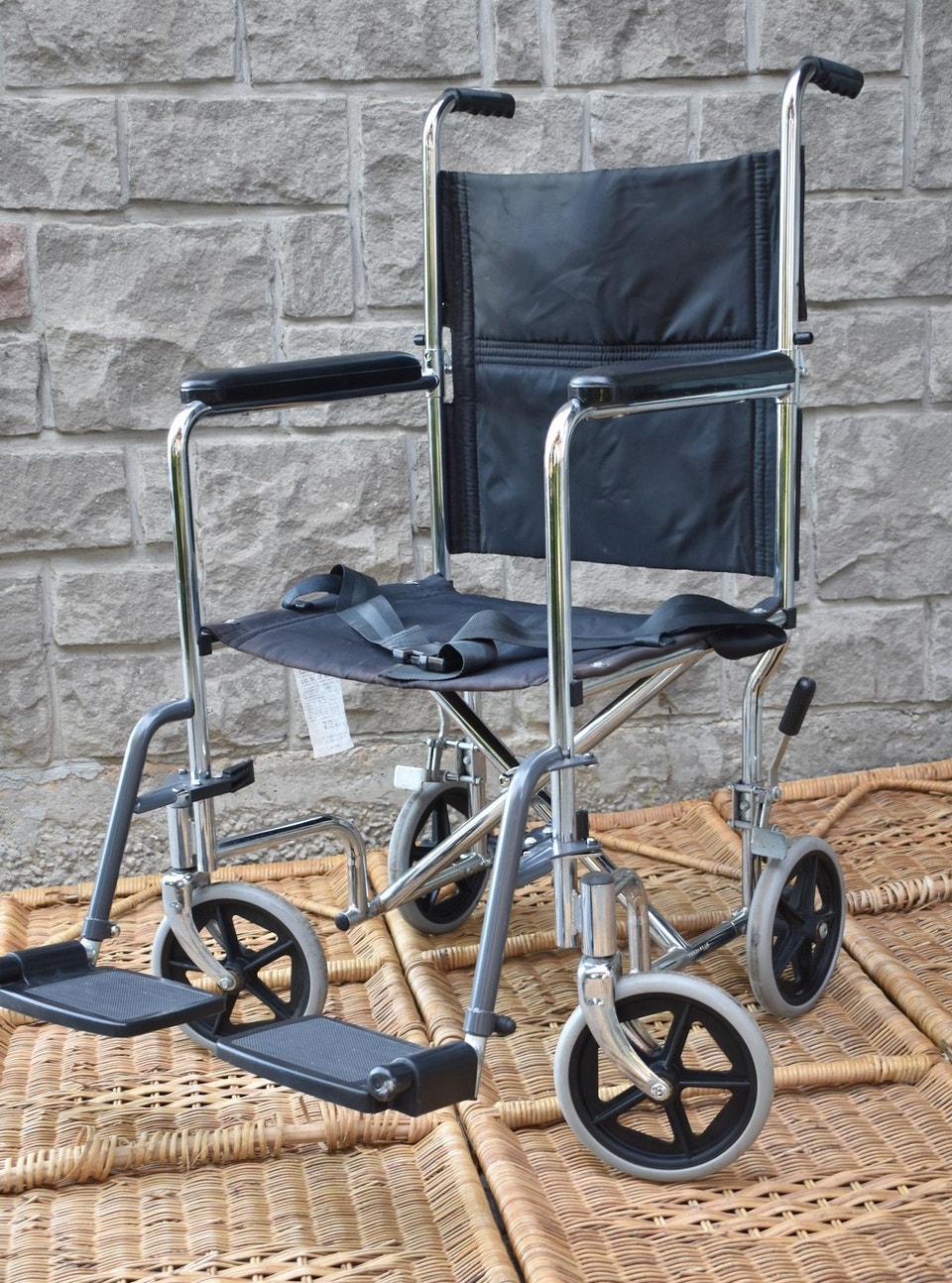 Transport Wheelchair Everest & Jennings folding foldable Wheelch ...