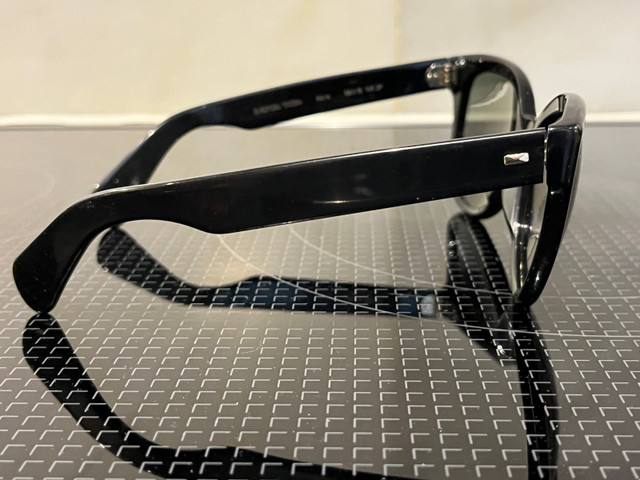 Oliver Peoples Abrie Plastic Polarized Cat-Eye Sunglasses, Black dans Santé et besoins spéciaux  à Ville de Montréal - Image 3