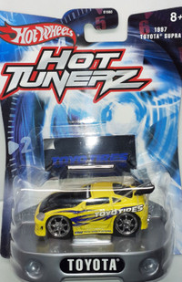 HOTWHEELS - HOT TUNERZ Series - Toyota Supra Yellow / Black Hood