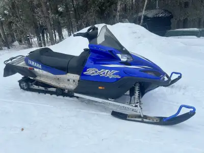Carve out your own fun with this 2003 Yamaha SX Viper Mountain Deep Snow Special – the perfect machi...