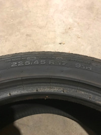 225/45R17