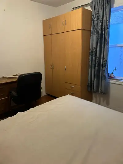 Single International students only. $680/month for a large room. Water, hydro, laundry, parking and...