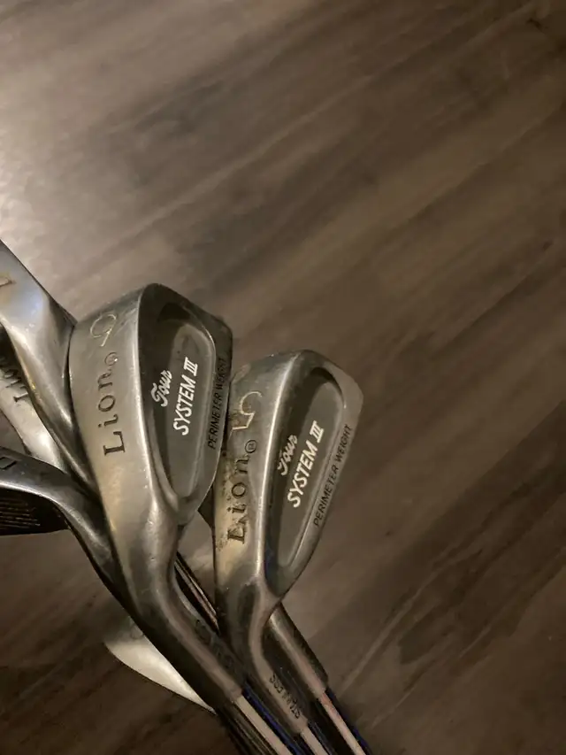 Men’s golf clubs left in Golf in Guelph - Image 4