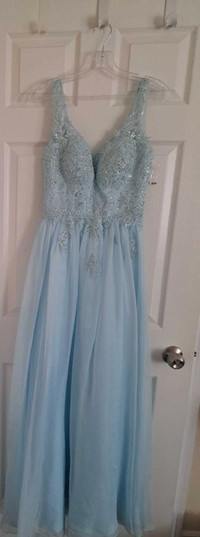 Like New Size 4 Baby Blue Prom Dress 