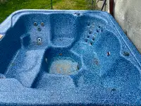 Hot tub , not working . Tub is in excellent condition.