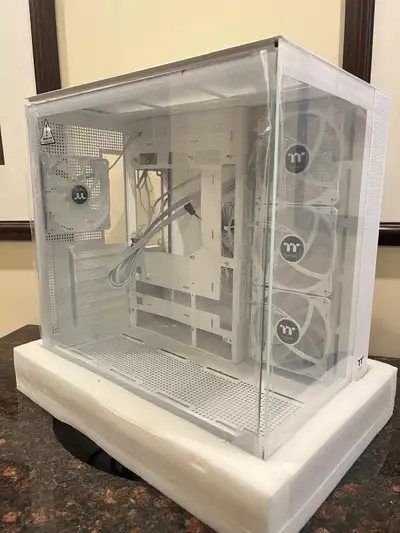 New / display item gaming mid tower $80 FIRM, View more