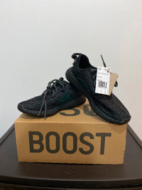 YEEEZY V1 PIRATE BLACK SIZE 7.5