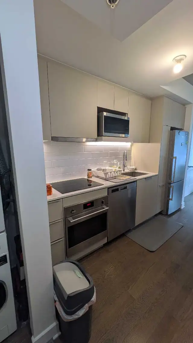 Studio apartment fully furnished. in Long Term Rentals in City of Montréal - Image 8