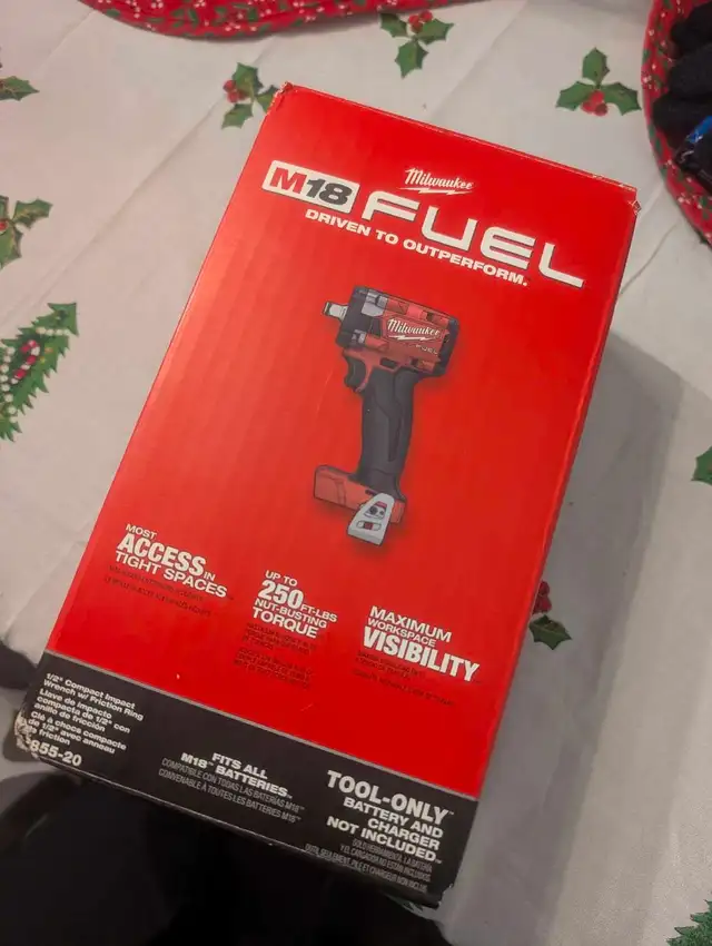 Milwaukee 1/2 m18 impact driver  in Power Tools in Mississauga / Peel Region - Image 3