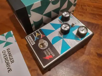Maestro Ranger Overdrive pédale pour guitare...$100. Je peux envoyer par Expedibus pour $25. https:/...