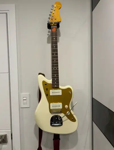Squier J Mascis Jazzmaster Upgraded, View more