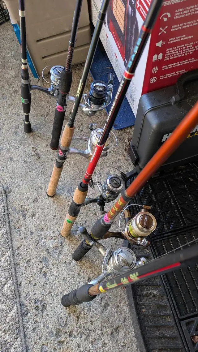 Spincast fishing rod and reel combos in Fishing, Camping & Outdoors in Ottawa - Image 8