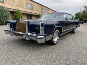 1979 Lincoln Continental Signitures series