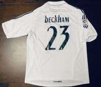 2005-2006 Iconic Real Madrid Soccer Jersey – David Beckham – XL