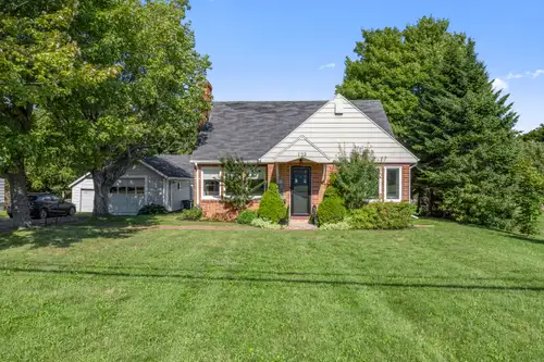 One king bed, one queen bed fully furnished with a large back yard and new deck. Available Sept 1st...
