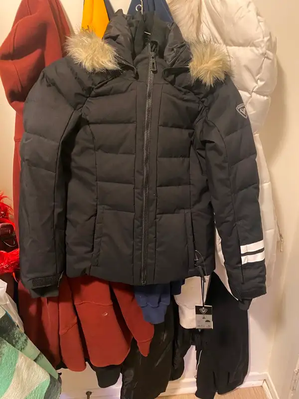 Rossignol Girls' Ski Snowboard Winter Jacket in Ski in Oakville / Halton Region - Image 6