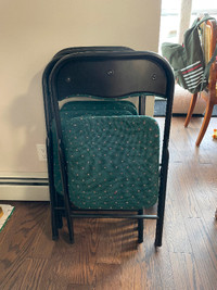 Four folding chairs— 20 OBO