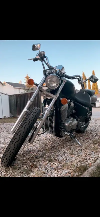 2007 Honda Shadow VLX 600 – Low KM | Custom Bobber Style – $3800 OBO Key Details: • Very low KM • Ex...