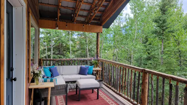 House For Sale - 104 Kennedy Street, Haines Junction in Houses for Sale in Whitehorse - Image 7