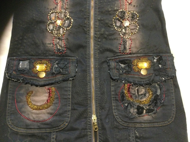 Veste longue en jeans Triccoto Small dans Femmes - Hauts et vêtements d'extérieur  à Saguenay - Image 2