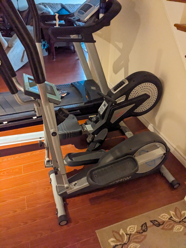 Elliptical trainer in Exercise Equipment in New Glasgow - Image 2