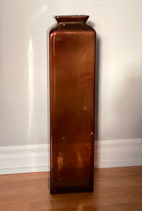 Vase décoratif en vitre givré de couleur cuivrée