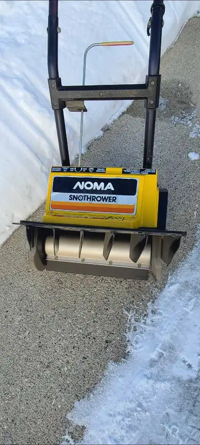 *** NOMA Snowthrower ***, View more